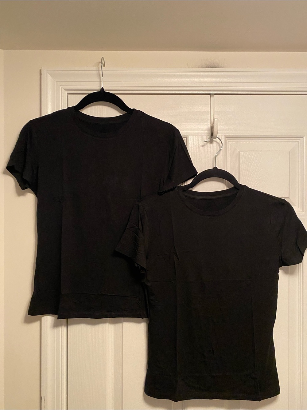 Dwnval 2 Pack Black Slim Fit Crewneck Tees…size M